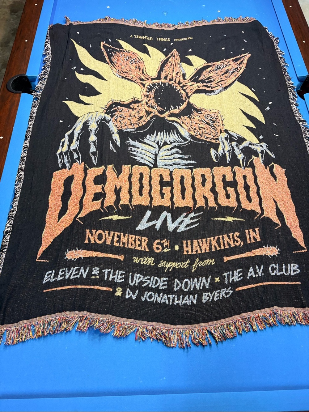 Rare Stranger Things Demogorgon Live Woven Black & Orange Wall Throw
